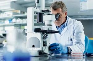 Mỹ đối mặt nguy cơ mất thế hệ nhà khoa học vì chính sách Trump